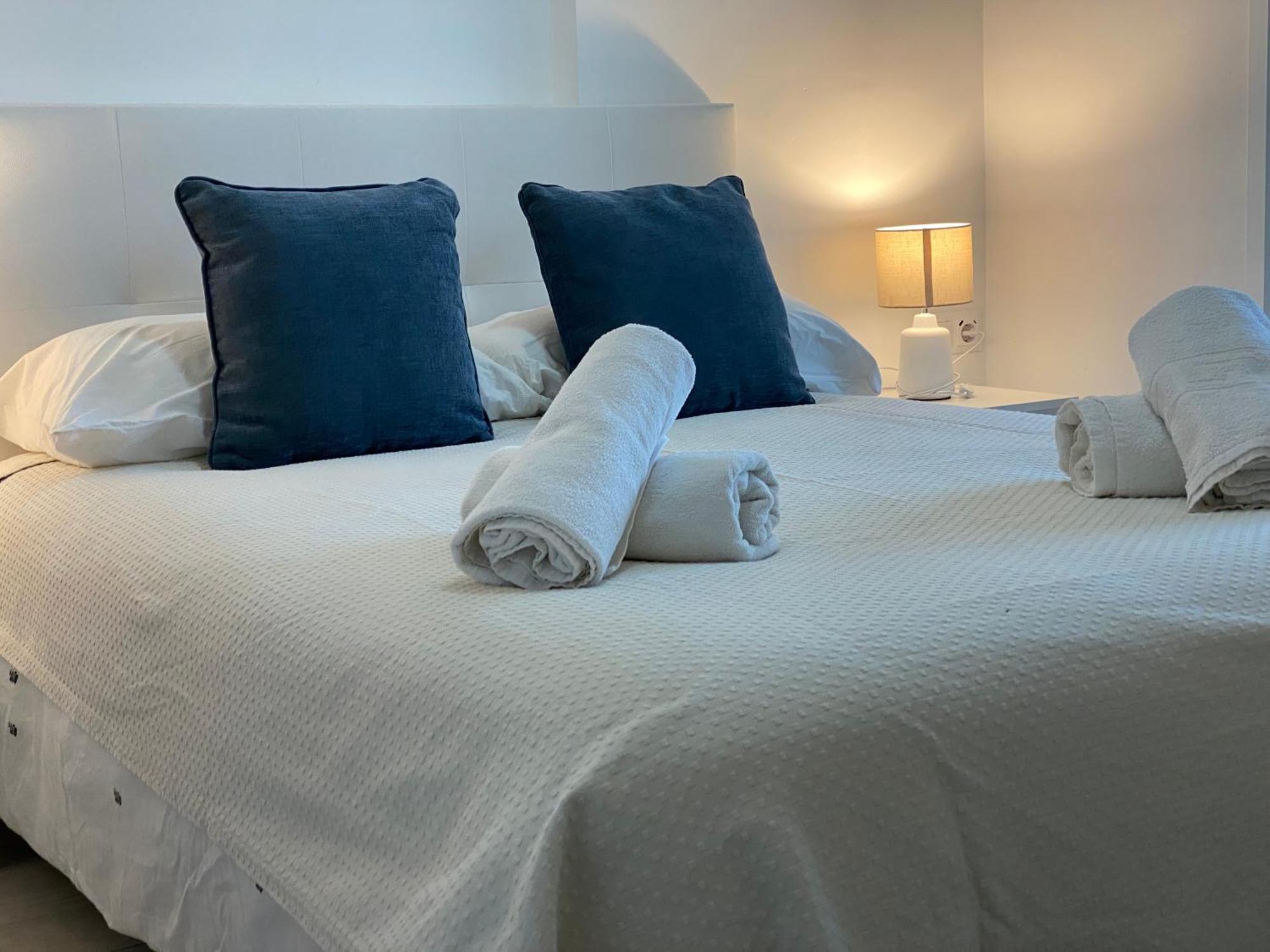 Ensueno 1a Linea Playa Poniente 6 Pax Parking Wifi Y Ac Appartement